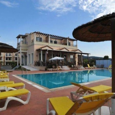 Thinalos Aparthotel Acharavi  Exteriör bild