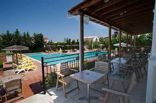 Thinalos Aparthotel Acharavi  Exteriör bild